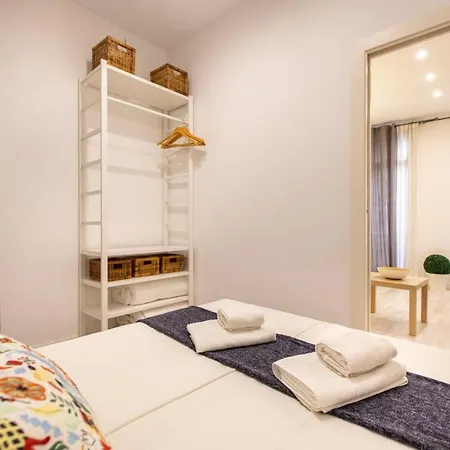 Pere Serafi 2 Bedroom 公寓