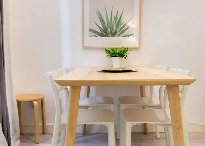 Pere Serafi 2 Bedroom Apartment