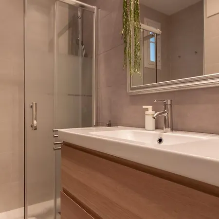 Appartement Pere Serafi 2 Bedroom Barcelona